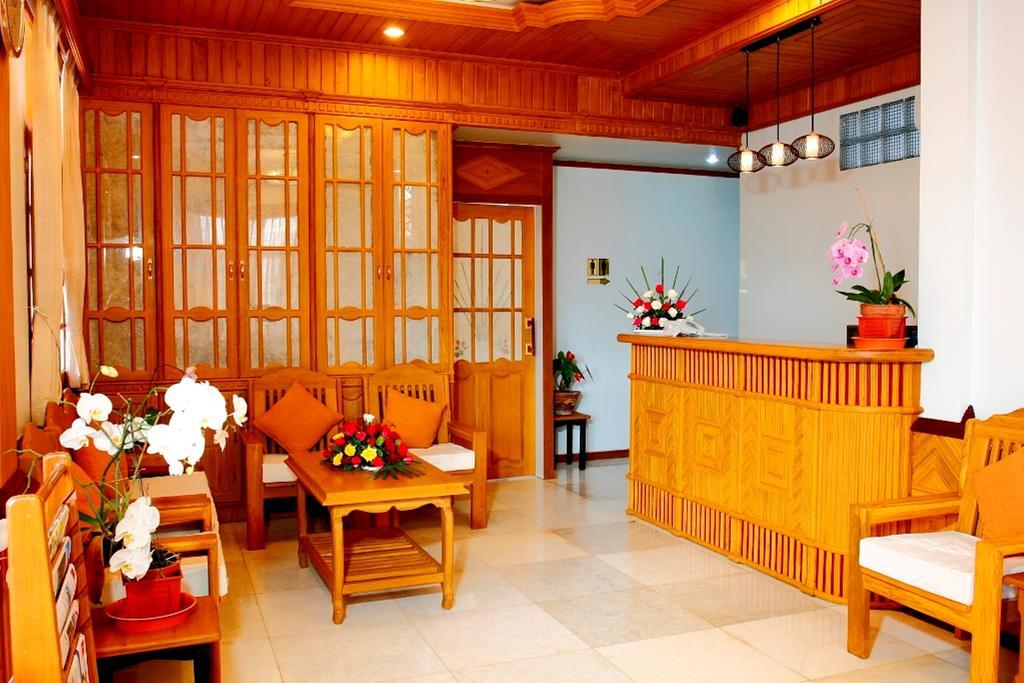 Inle Lotus Hotel Nyaung Shwe Extérieur photo
