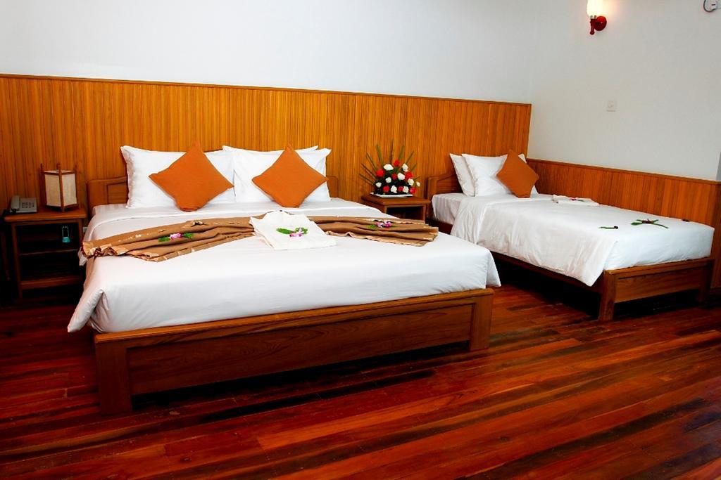 Inle Lotus Hotel Nyaung Shwe Extérieur photo