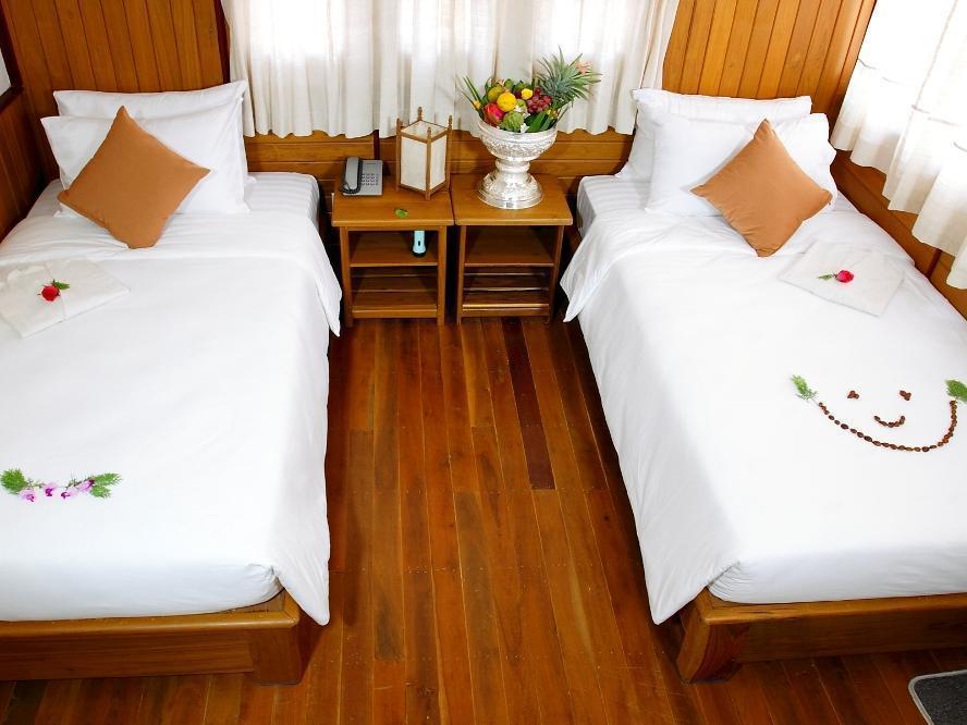 Inle Lotus Hotel Nyaung Shwe Extérieur photo