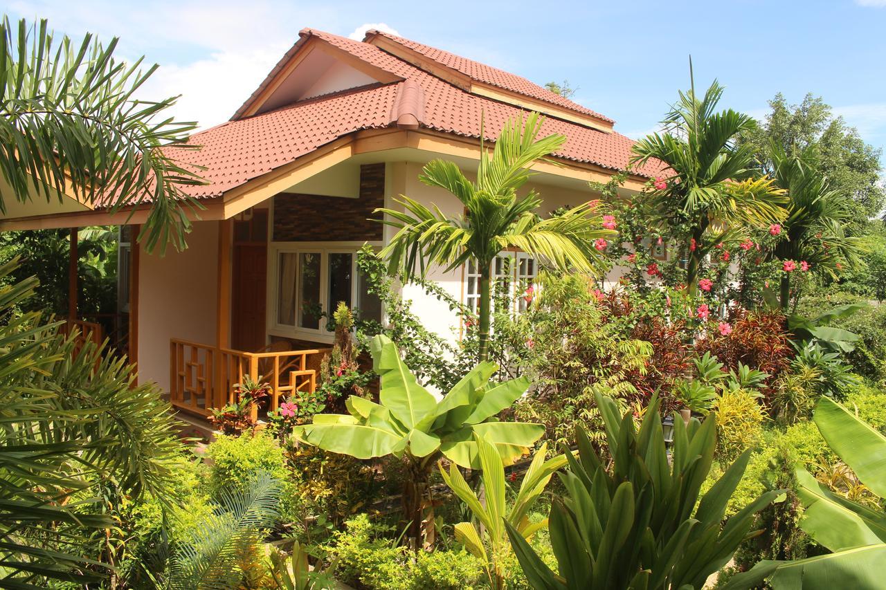 Inle Lotus Hotel Nyaung Shwe Extérieur photo