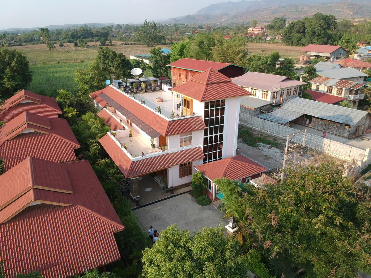 Inle Lotus Hotel Nyaung Shwe Extérieur photo