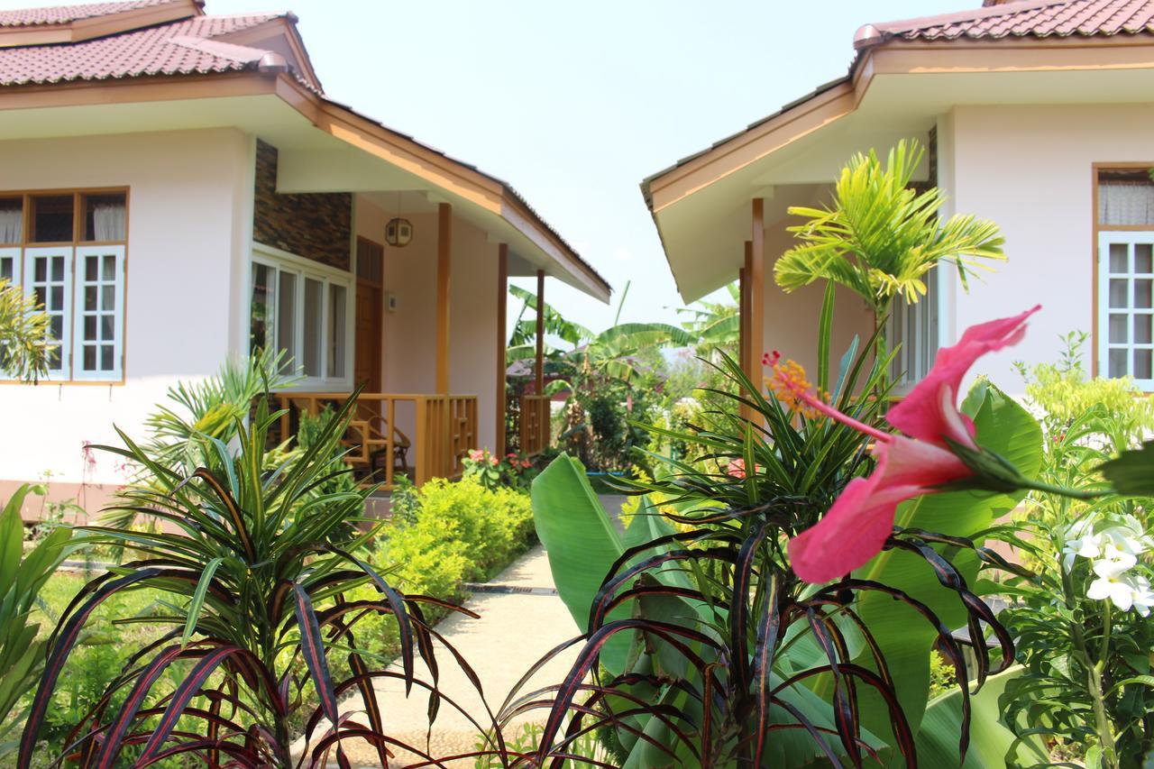 Inle Lotus Hotel Nyaung Shwe Extérieur photo